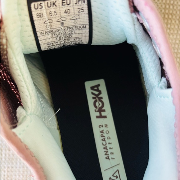 Hoka Anacapa 2 Freedom Trail Runner, easy slip-on and off. Like new - Picture 6 of 7